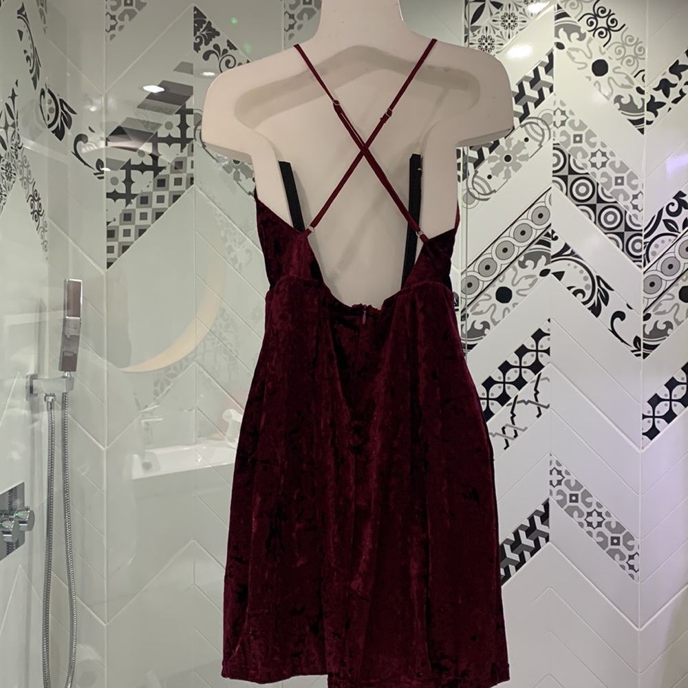 NWOT🌸Super Cute Crashed Velvet Spaghetti Straps Mini Dress - Picture 9 of 15